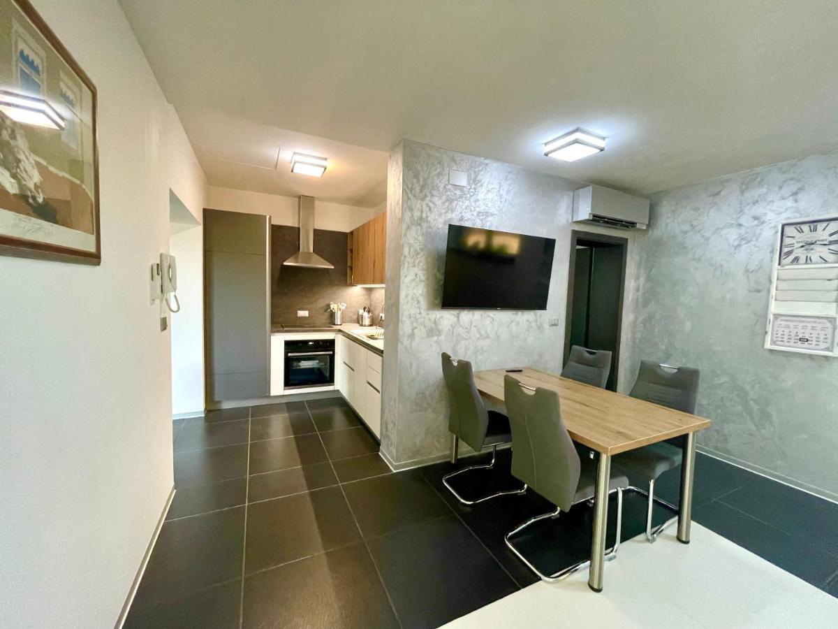 Apartmán Mega Prvacina Exteriér fotografie