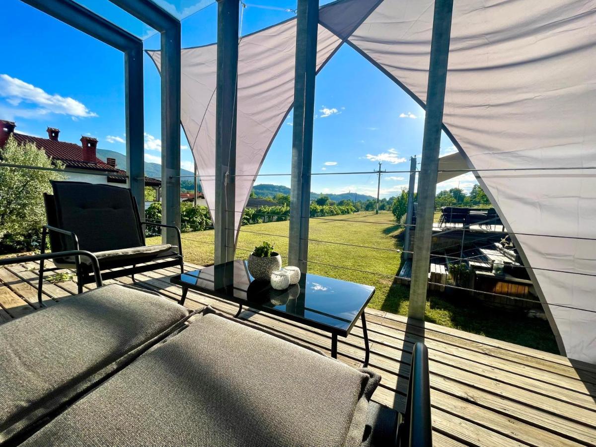 Apartmán Mega Prvacina Exteriér fotografie