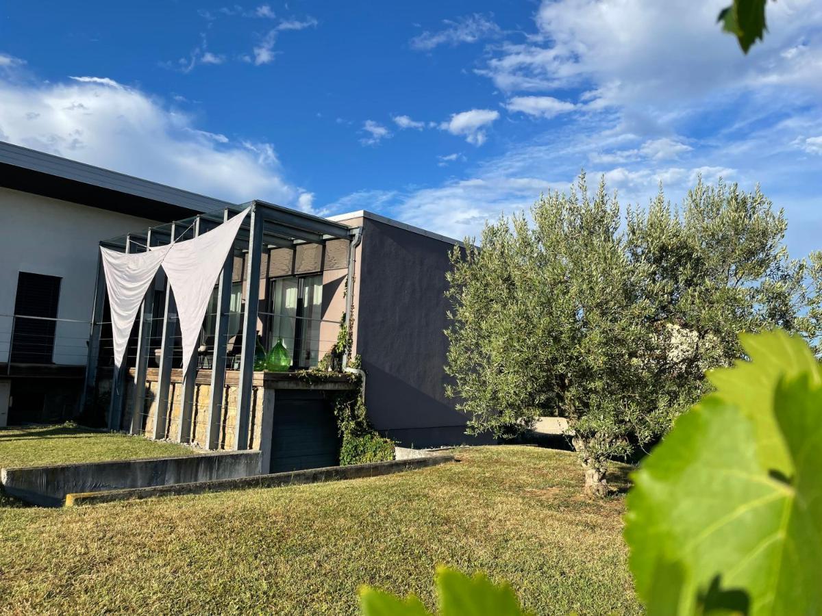 Apartmán Mega Prvacina Exteriér fotografie